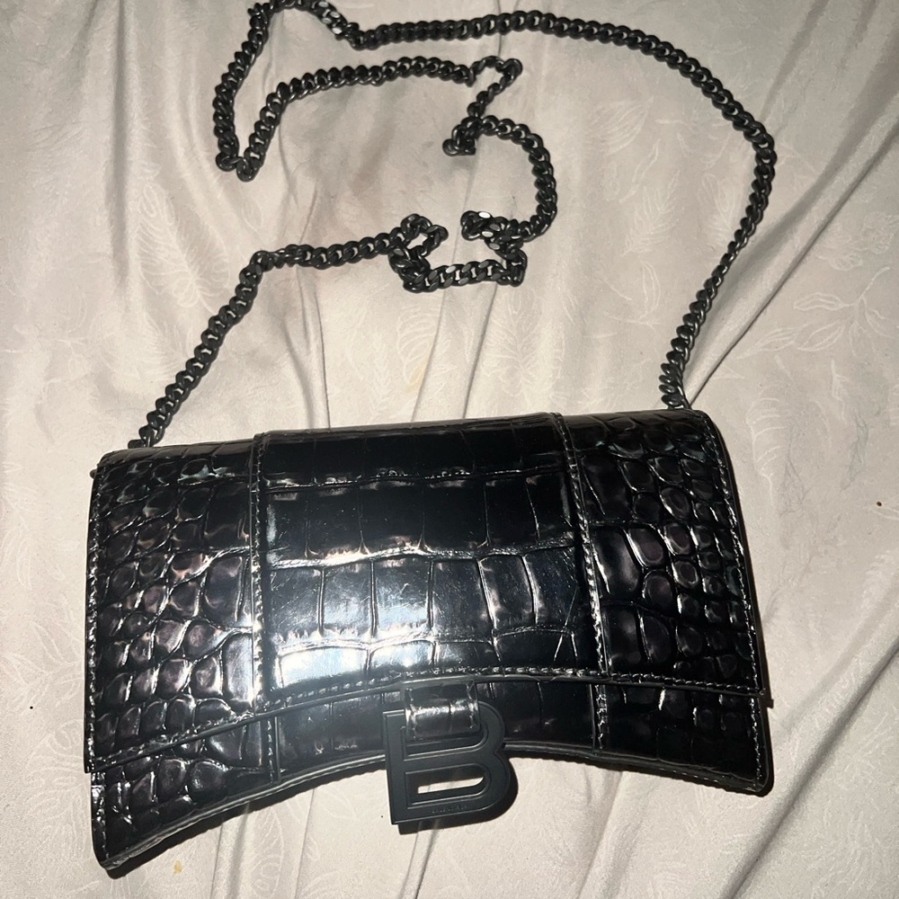Balenciaga Hourglass wallet